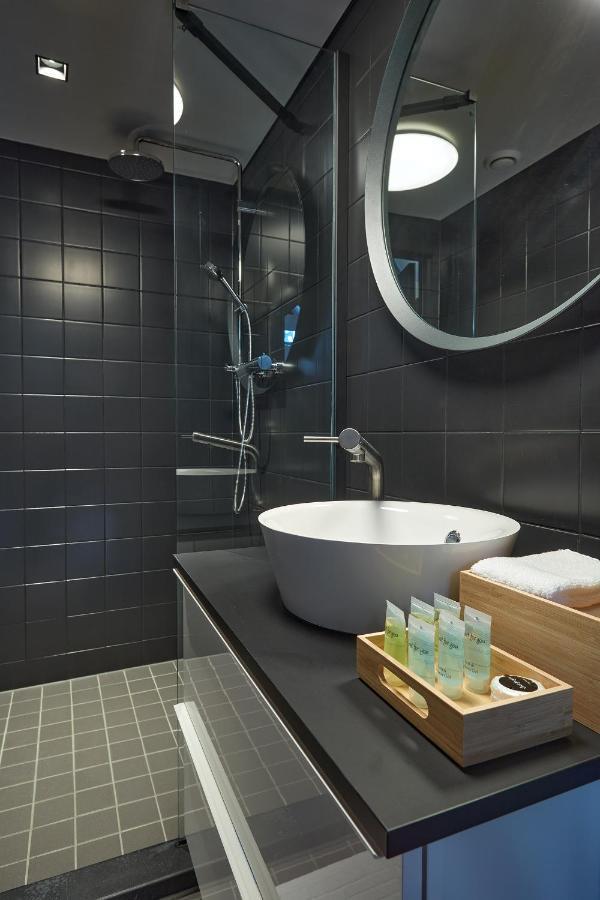 The Guest Apartments - Uilenburg 's-Hertogenbosch  Dış mekan fotoğraf